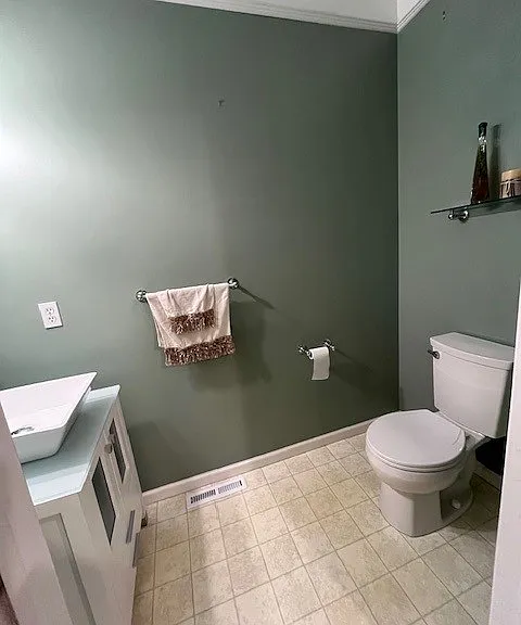 4043 Waterford Dr — Photo 20