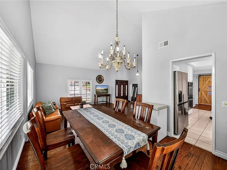 2540 Royale Pl — Photo 5
