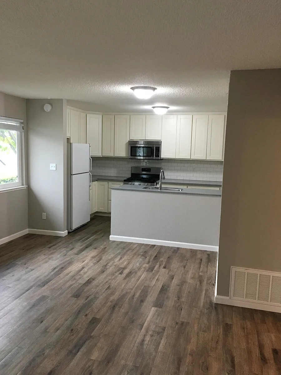 Building Photo - 11632 Quartz Dr #1