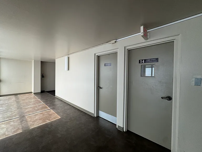 1212 Punahou St #1403 — Photo 13