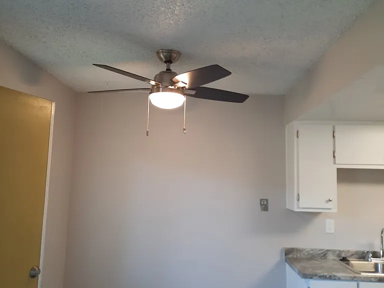 WESTSIDE VILLAGE APARTMENTS — Photo 11