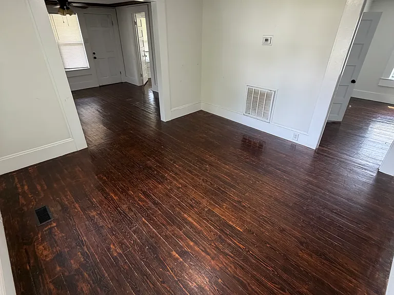 1317 Katherine St NW — Photo 3