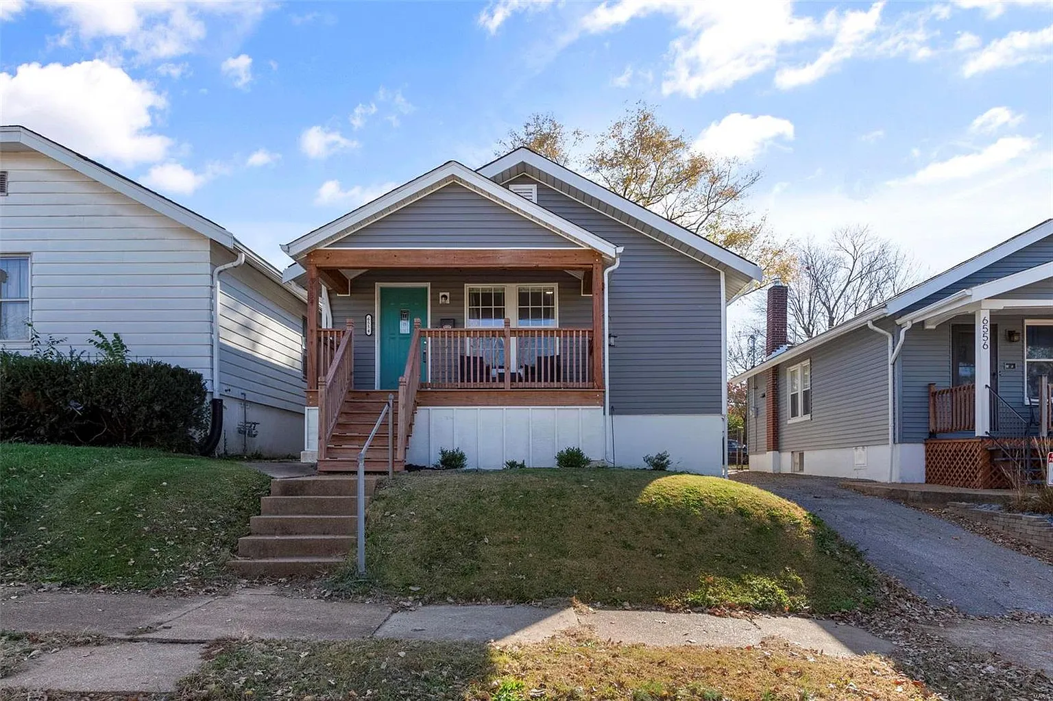 6554 McCune Ave photo 1