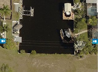 613 SE 34th Ter, Cape Coral, FL 33904