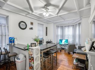 2043 Spruce St APT 1R, Philadelphia, PA 19103