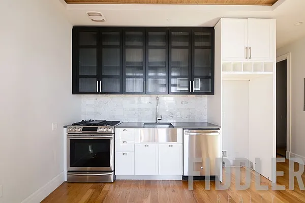 Rented by Fiddler Realty | media 174