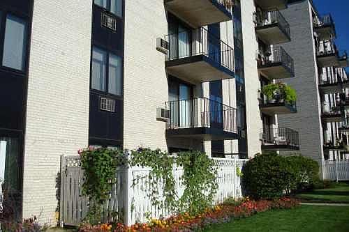 1st image of 9731 Fox Glen Dr Unit 2B