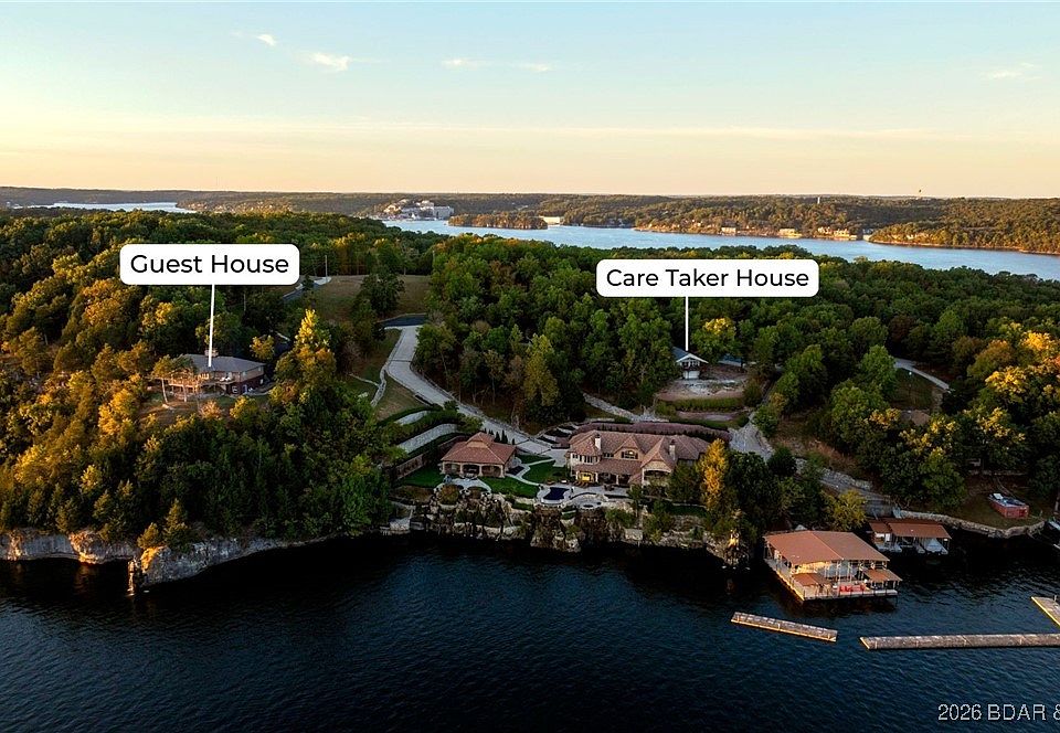 1st image of 120 Carson Dr