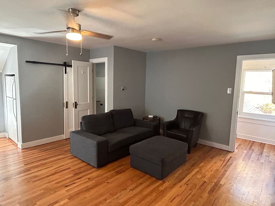 2nd image of 1008 Pitkin Ave