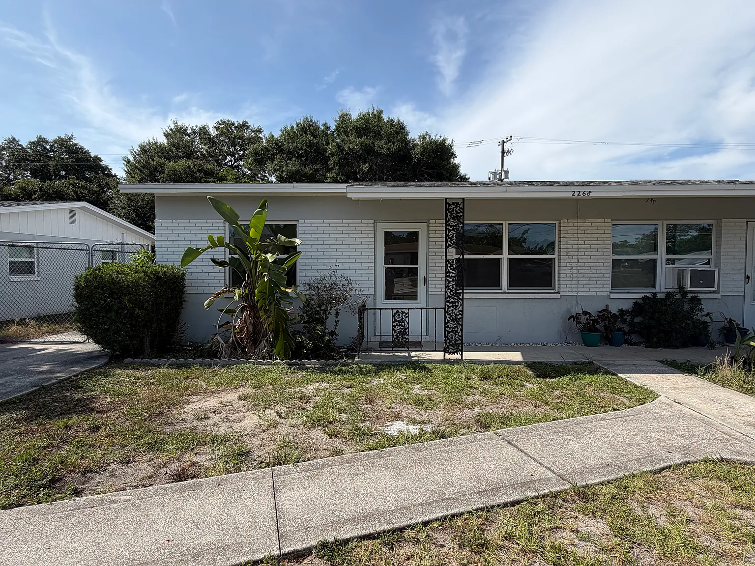 2 bed, 820 sqft, $1,749 — Photo 2