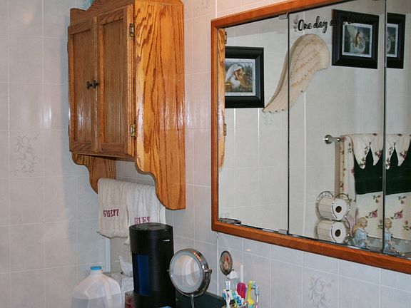 Bathroom - main floor