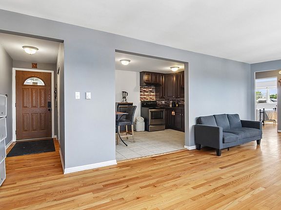 3rd image of 7206 W Wellington Ave APT 3D