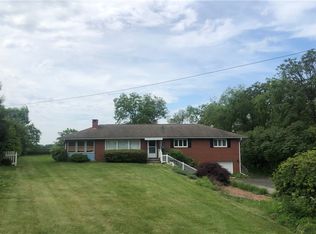 185 Kruest Dr, Freedom, PA 15042