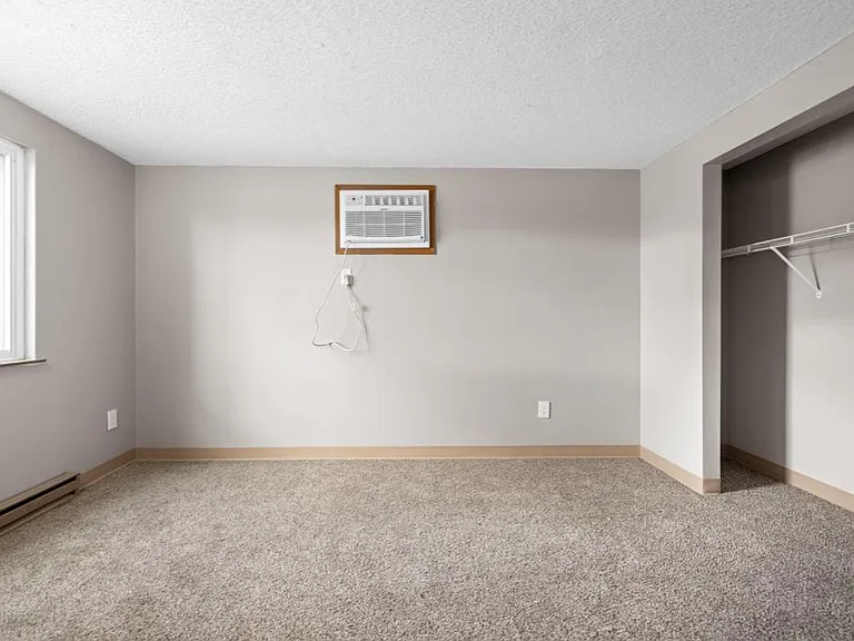 Maplewood Apartments — Photo 56