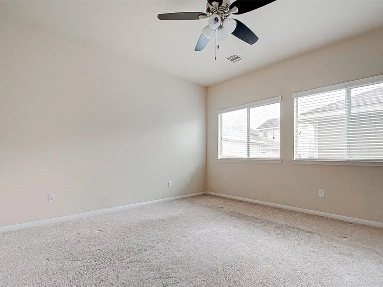 1735 Nichole Woods Dr — Photo 9