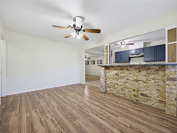 4th image of 4301 Cherry St