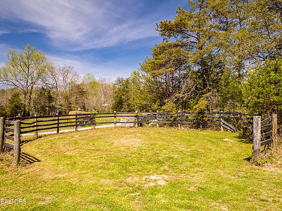 5th image of 596 Byrams Fork Rd