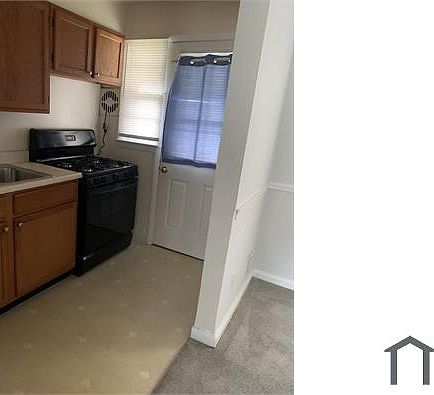 5th image of 7956 Saint Claire Ln