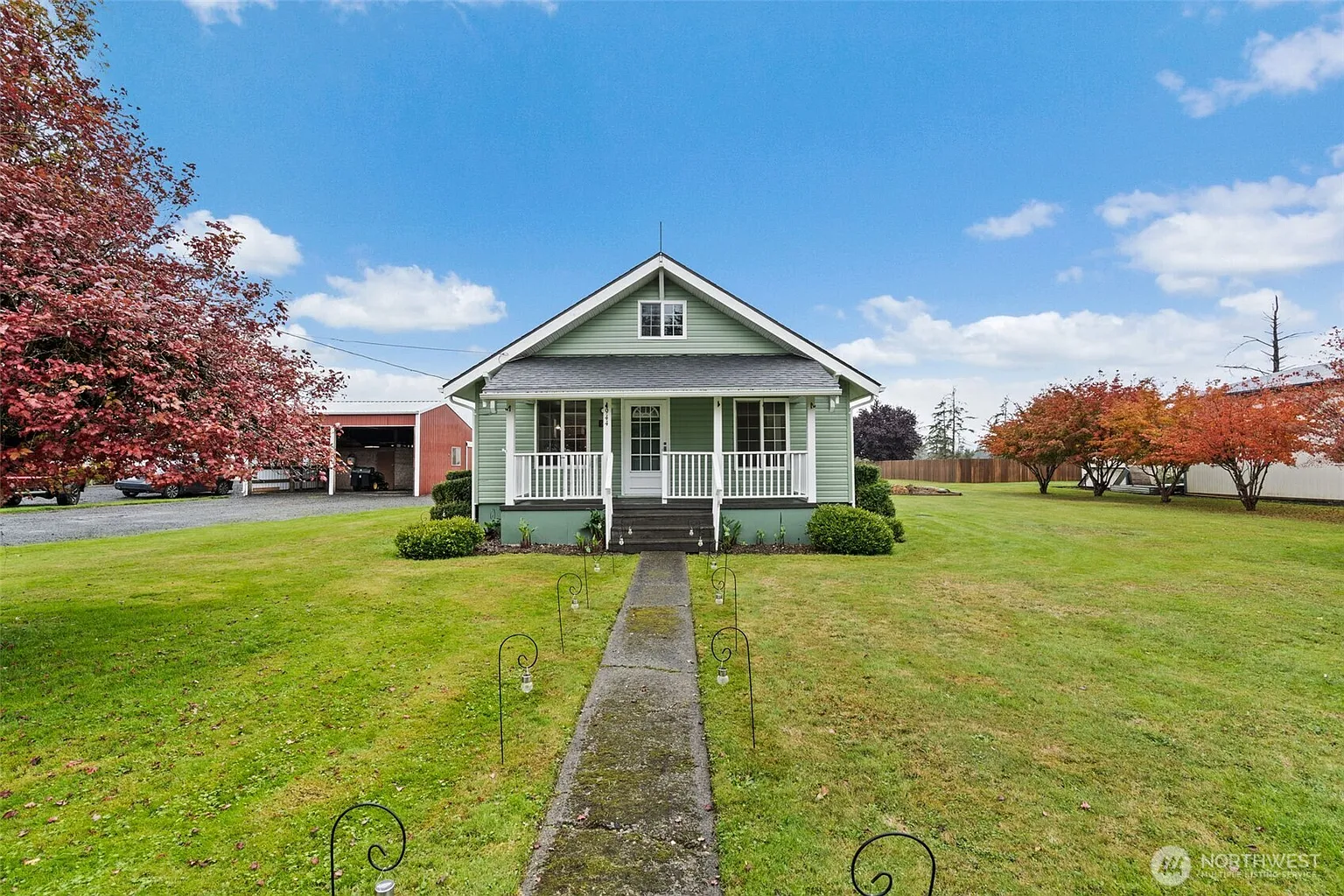 944 Willapa Road photo 1