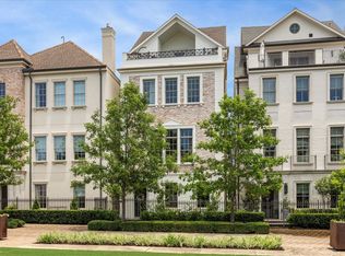 313 Royale Heights Ln, Houston, TX 77024