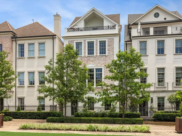 313 Royale Heights Ln, Houston, TX 77024