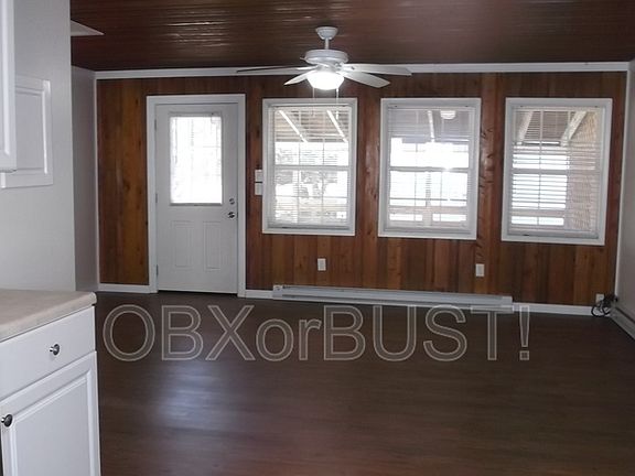 2nd image of 2025 Franklin St Unit B