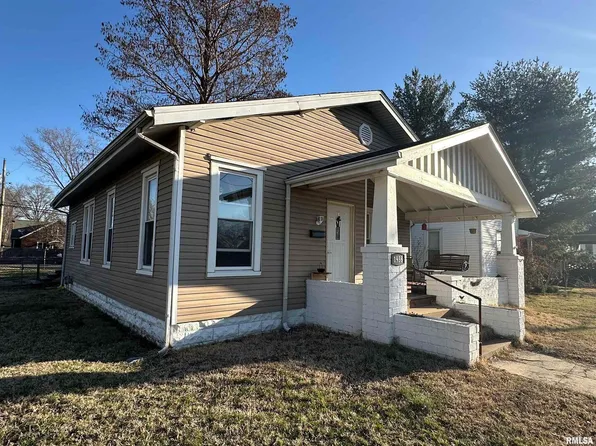 1938 Pine St, Murphysboro, IL 62966