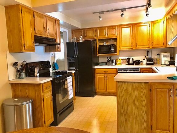 4th image of 2912 Middlesex Dr