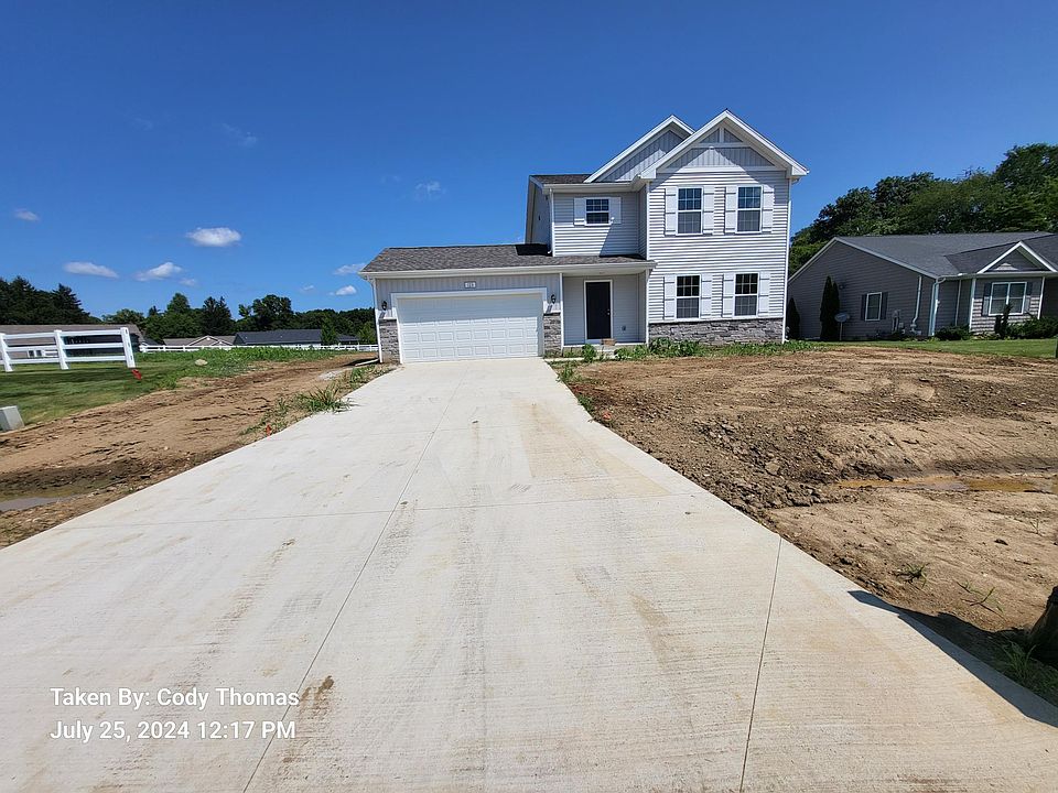 1st image of 216 Arlington Ln