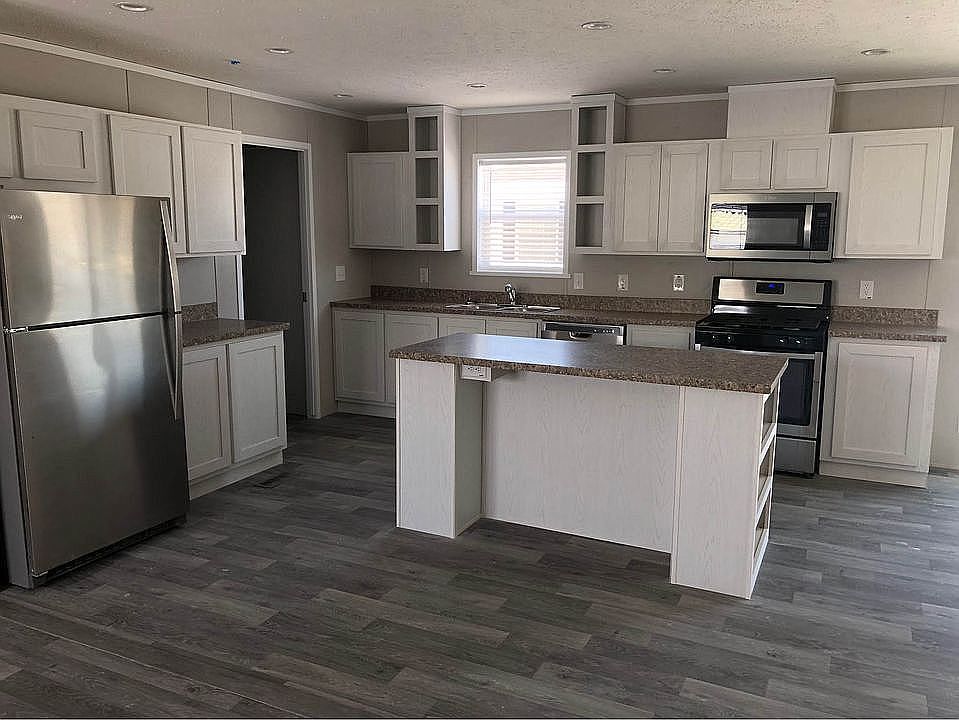 1st image of 6096 Alexandra St