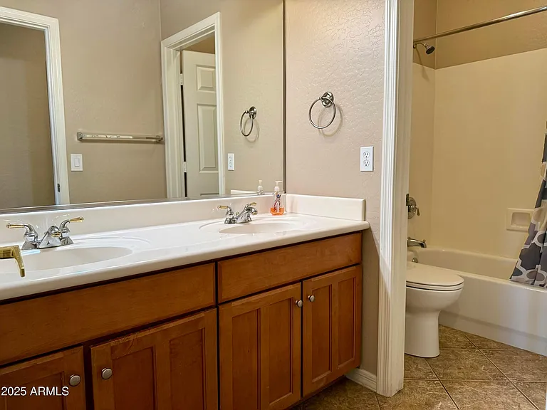 3518 W Plymouth Dr — Photo 15