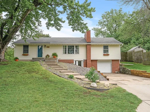 3750 Van Dyke St, White Bear Lake, MN 55110