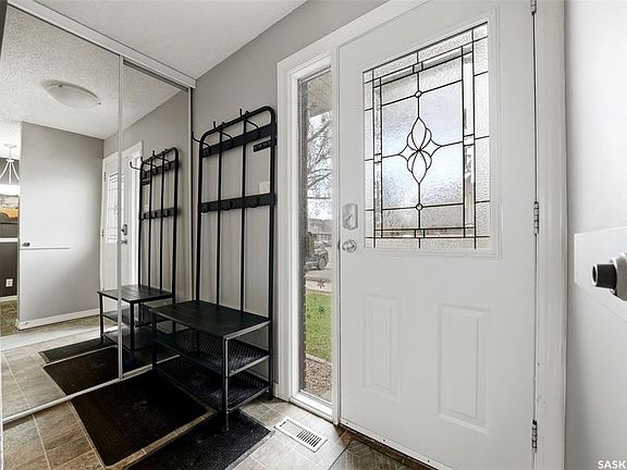 3rd image of 3834 Castle ROAD