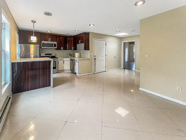 63 Van Buren St #3 — Photo 3