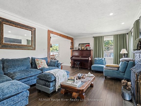 3rd image of 42 Anson Ave