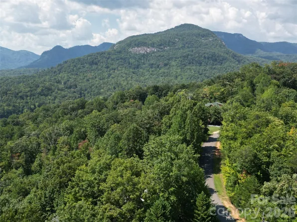 18 Highland Hts, Lake Lure, NC 28746