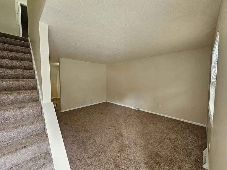 53 Neil St #8 — Photo 8