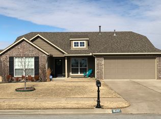 18207 E 43rd St, Tulsa, OK 74134