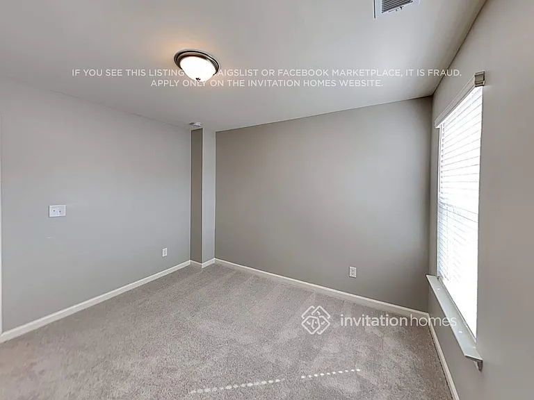 125 Webster Cir — Photo 11