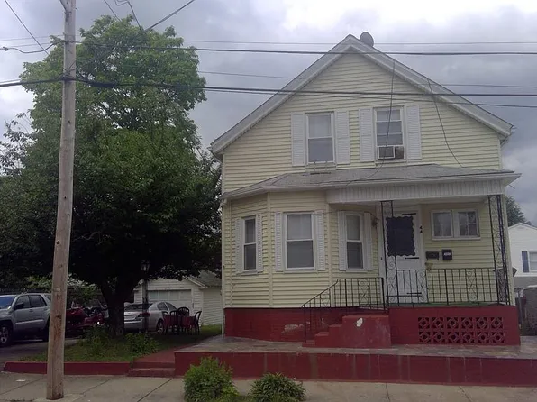 44 Winthrop Ave, Providence, RI 02908