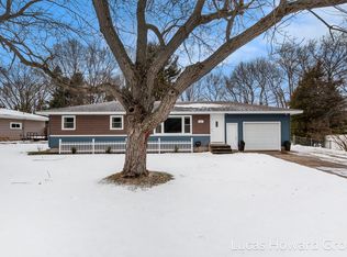 1945 Lake Breeze Dr, Holland, MI 49424
