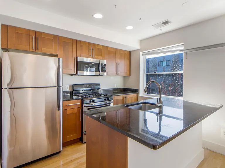 1310 K St SE #204 — Photo 10