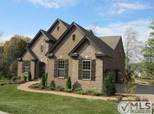 2425 Lake Shore Dr, Spring Hill, TN 37174