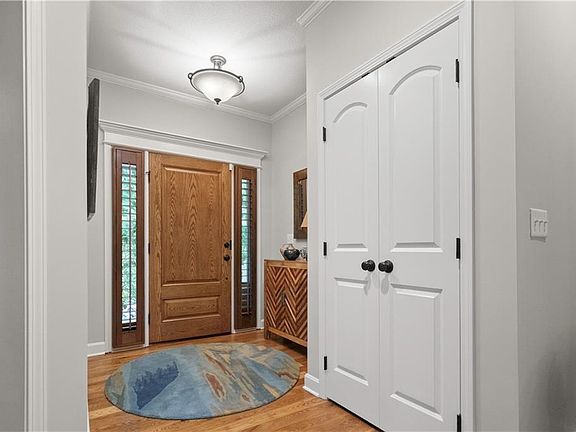 5th image of 6109 W 102nd Ct