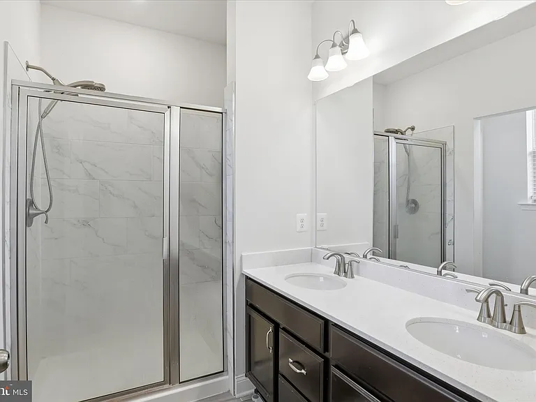16416 Fife Way — Photo 20