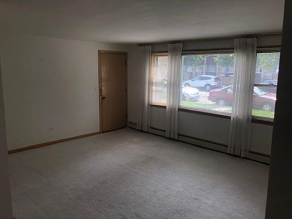 2nd image of 5201 N Oakview St APT 1W
