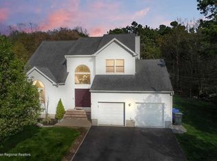 15 Arctic Ocean Dr, Brick, NJ 08723