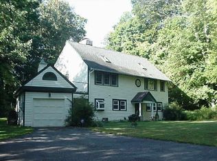10 Kreiner Ln, Norwalk, CT 06850