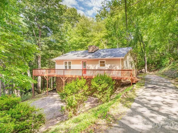 200 Sunset Dr, Black Mountain, NC 28711