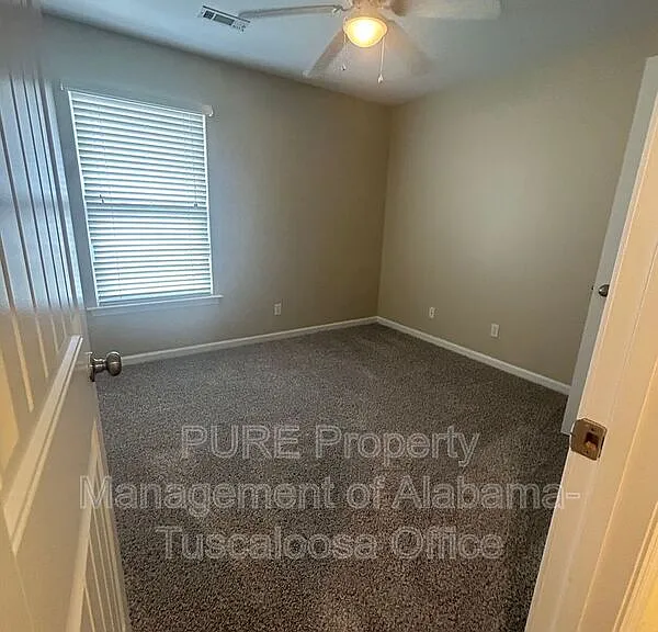 201 Wexford Way — Photo 7